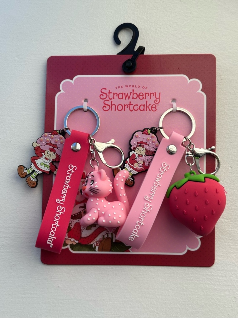 NEW Strawberry Shortcake 2-Piece Keychain Set - Picture 2 of 5